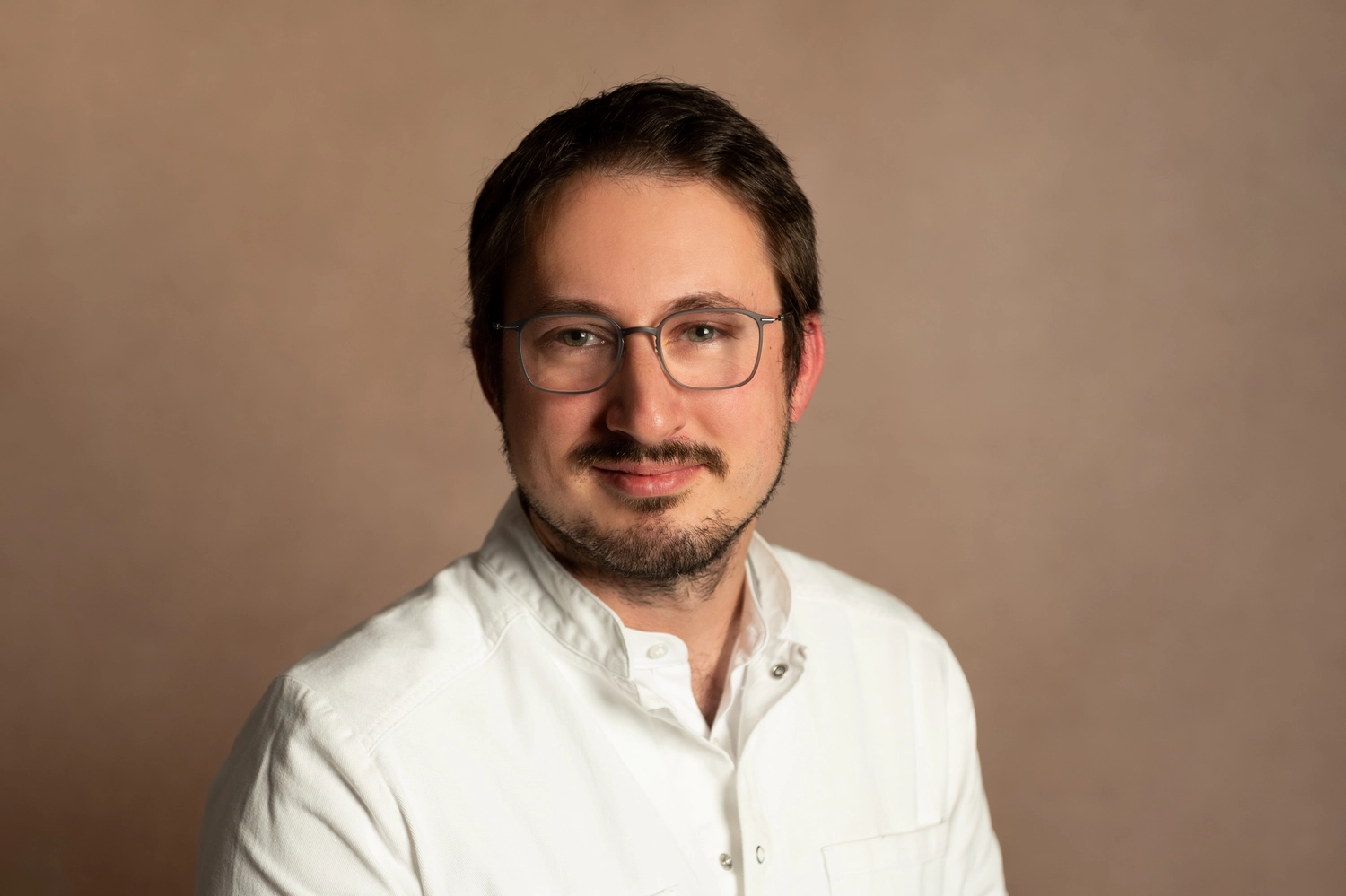 Rumeln - Facharzt für Innere Medizin und Intensivmedizin – Dr. Medic Dragos Cavulea