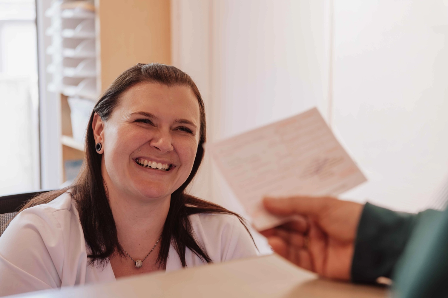 Rumeln - Facharzt für Innere Medizin und Intensivmedizin – Smiling Healthcare Professional